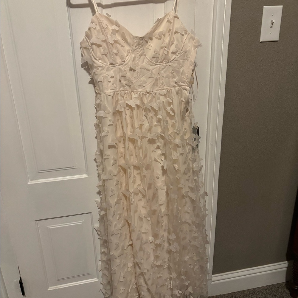 Chic Cream Ruffle Maxi Dress